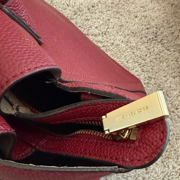 Michael Kors Red Leather Shoulder Bag - Picture 3 of 8